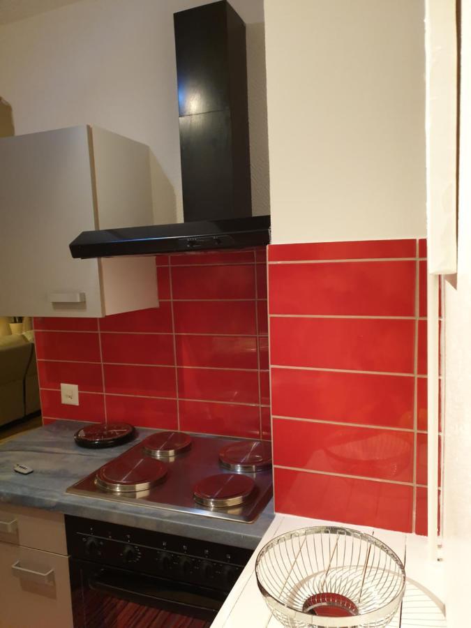 Les Hirondelles, Appartement De Vacances Avec Terrasse Et Coin Grillades Granges Dış mekan fotoğraf
