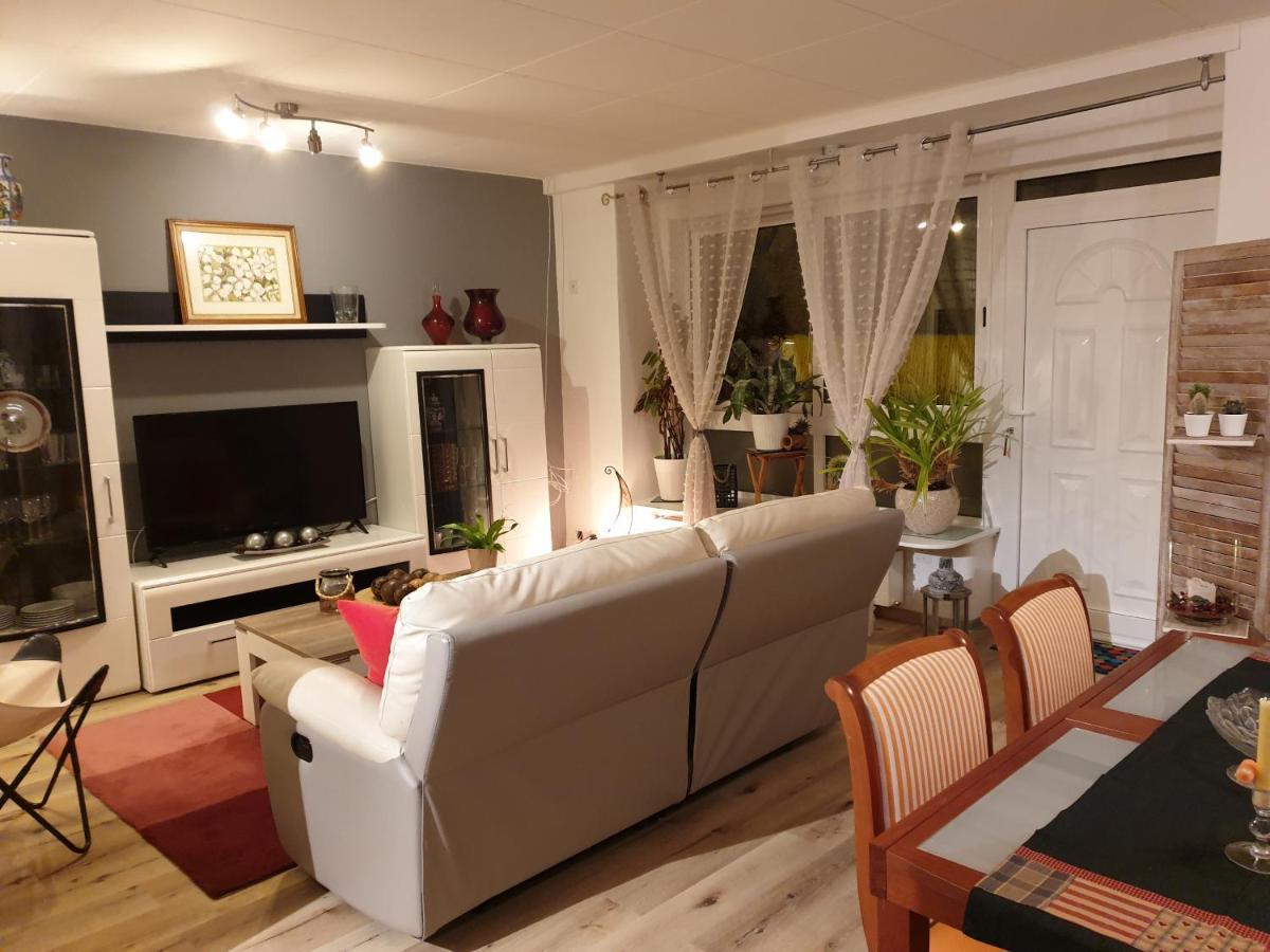 Les Hirondelles, Appartement De Vacances Avec Terrasse Et Coin Grillades Granges Dış mekan fotoğraf