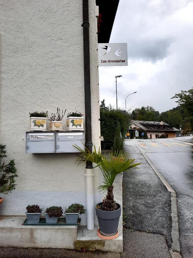 Les Hirondelles, Appartement De Vacances Avec Terrasse Et Coin Grillades Granges Dış mekan fotoğraf